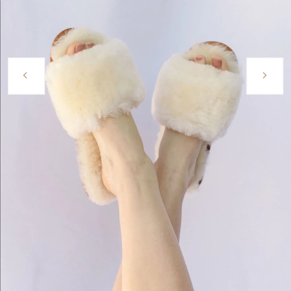NWT CASA CLARA FRANKIE SLIPPERS
